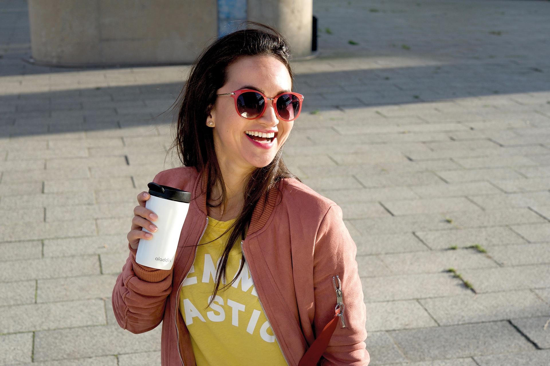 Genussvoll guten Kaffee genießen, ohne einen Tropfen zu verschütten