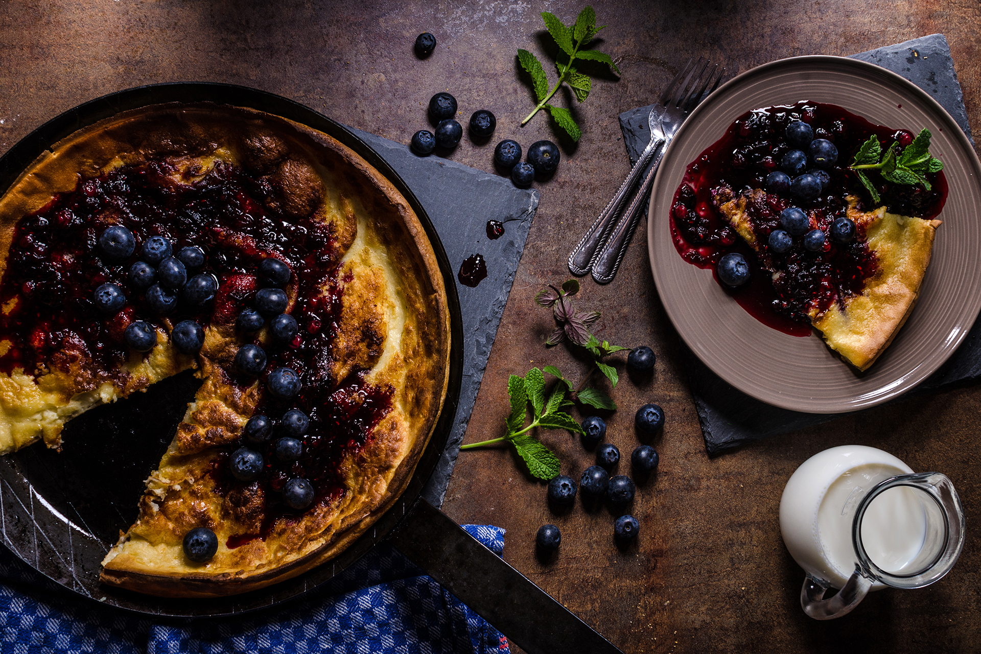 Der Blueberry Dutch Baby Pancake ist ein köstlicher Sattmacher