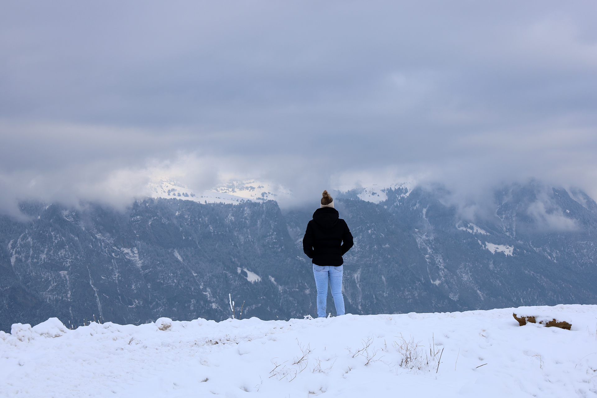 Mändy bestaunt die Berge | Schnappschuss: privat